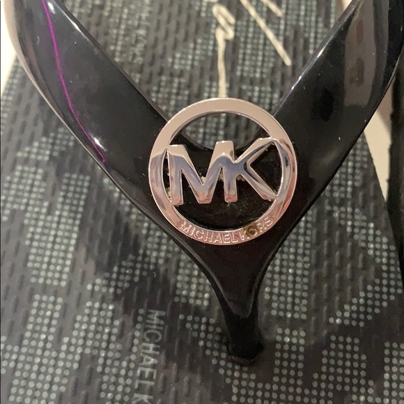 Michael Kors Sandals - Picture 2 of 3